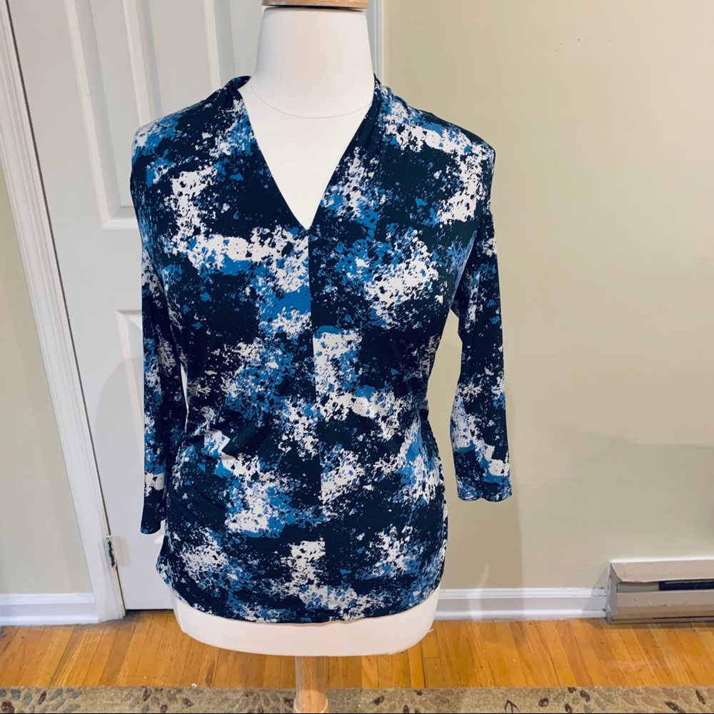 Sale Vince Camuto Blue & White Great Virtual Top